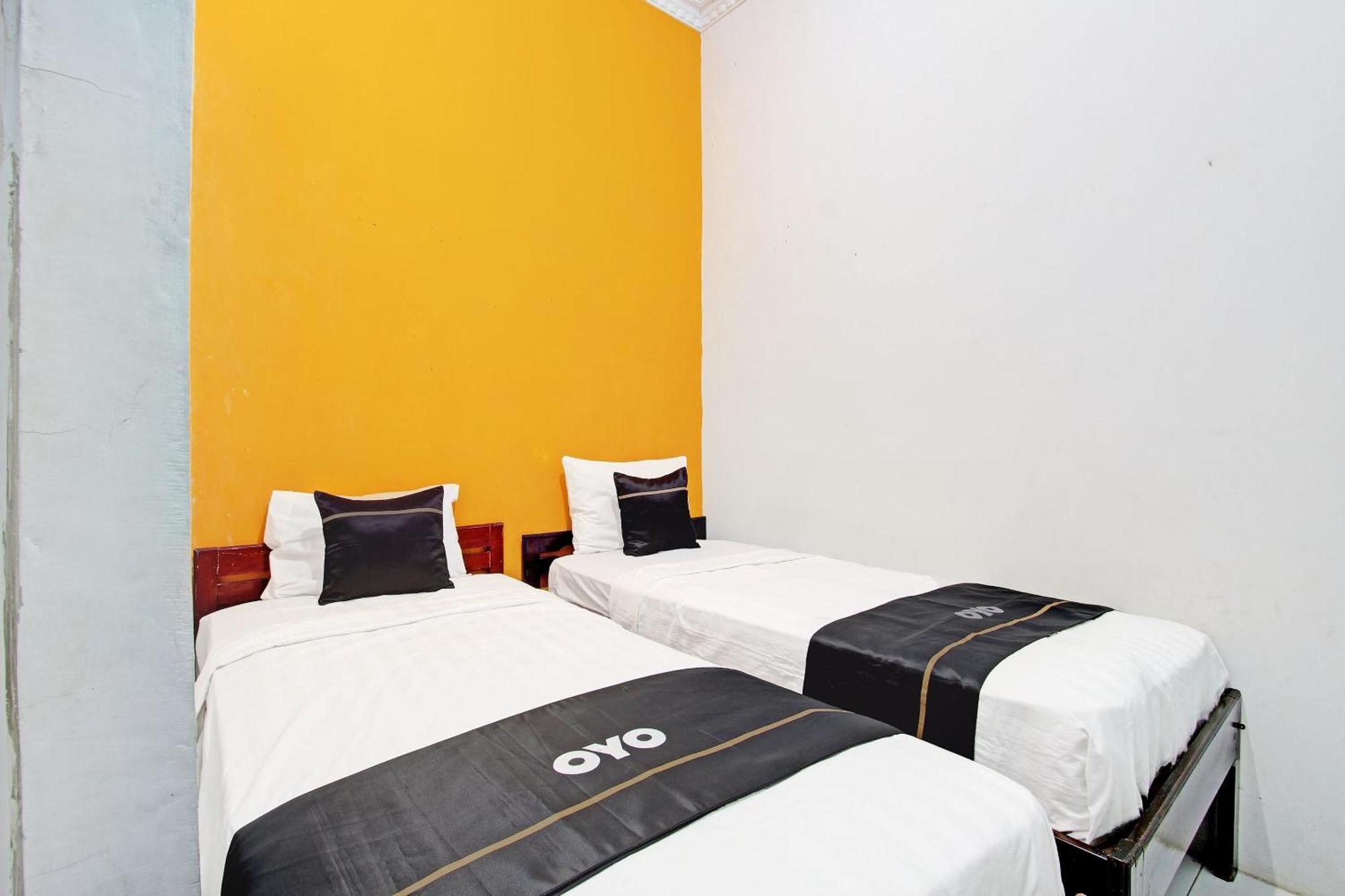Capital O 92929 Hotel New Tirta Kencana Syariah Tegal  Exterior foto