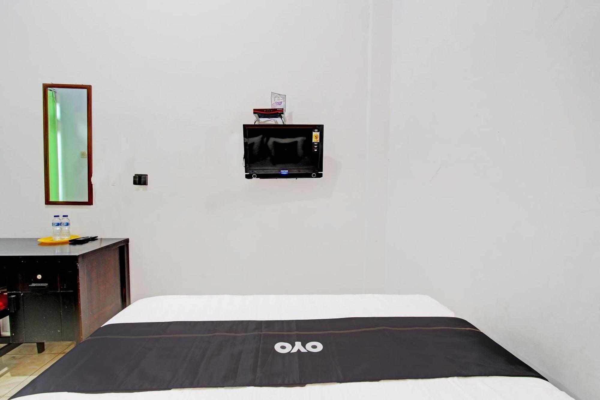 Capital O 92929 Hotel New Tirta Kencana Syariah Tegal  Exterior foto